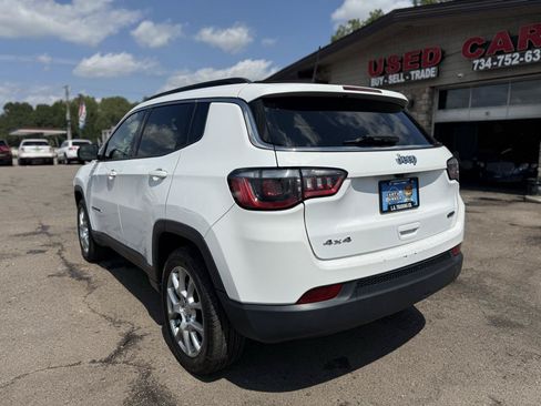Used 2022 Jeep Compass Latitude AWD/4WD image 7