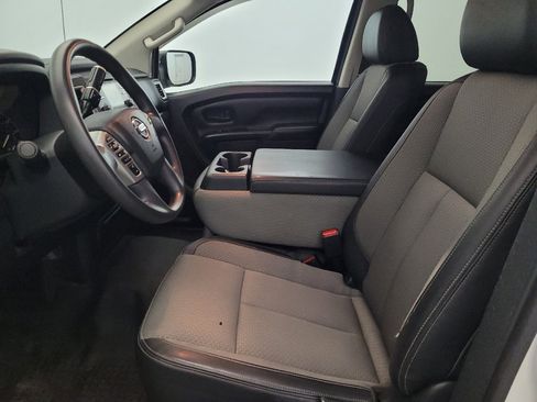Used 2018 Nissan Titan S w/ S Utility Package image 17