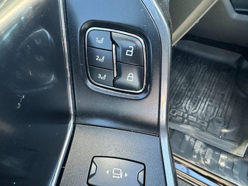 Used 2023 Ford F150 Lariat w/ Equipment Group 502A High image 17