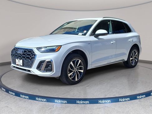 Used 2023 Audi Q5 2.0T Premium w/ Convenience Package AWD/4WD image 1