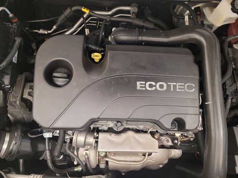 Used 2021 Chevrolet Equinox LT image 30