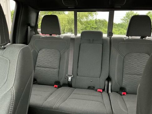 Used 2025 RAM 1500 Big Horn AWD/4WD image 23