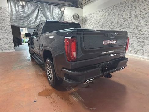 Used 2023 GMC Sierra 1500 AT4 w/ AT4 Premium Package AWD/4WD image 5