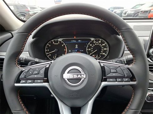 New 2025 Nissan Altima 2.5 SR image 14