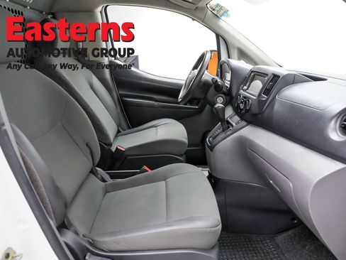 Used 2021 Nissan NV200 S image 23