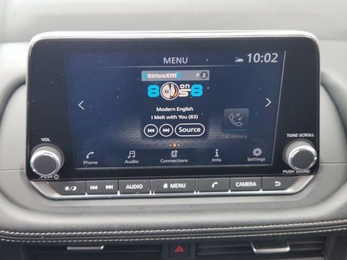 Used 2024 Nissan Rogue SV image 12