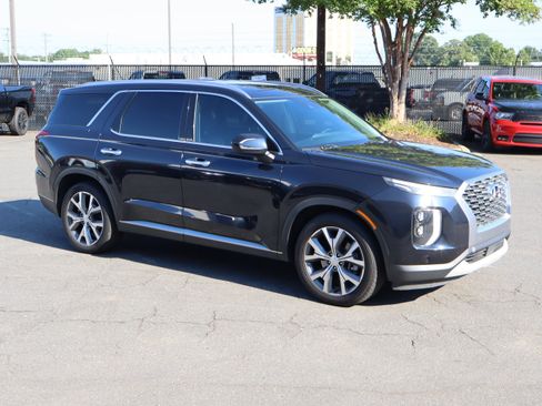 Used 2020 Hyundai Palisade SEL w/ Premium Package FWD image 13
