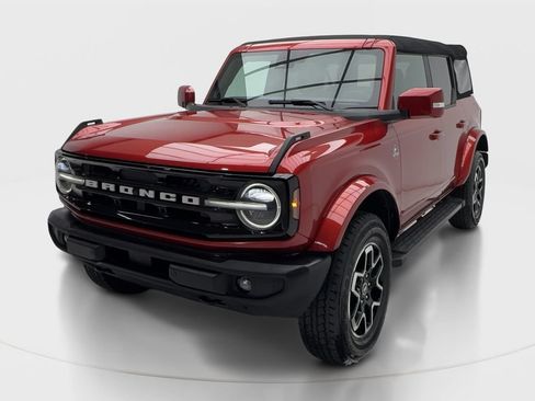 Used 2024 Ford Bronco Outer Banks AWD/4WD image 4