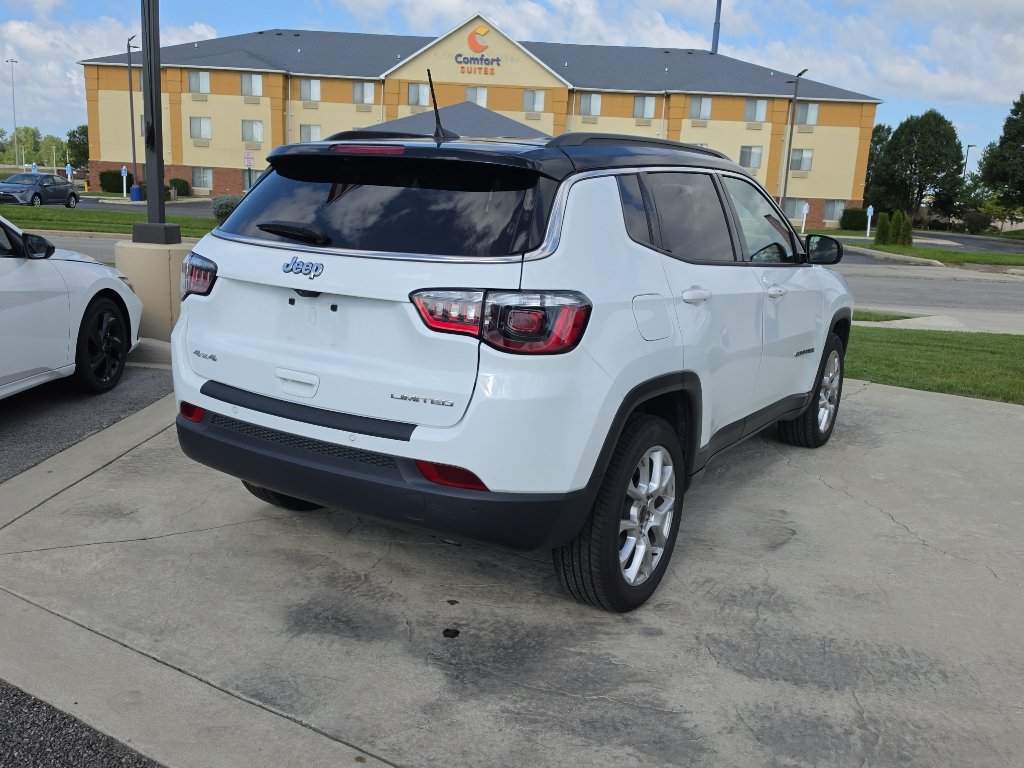 Used 2025 Jeep Compass Limited AWD/4WD image 5