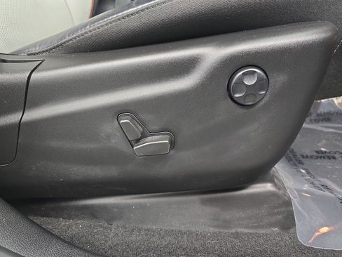 Used 2023 Dodge Durango GT image 42