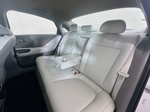 Used 2023 Hyundai Ioniq 6 Limited image 29