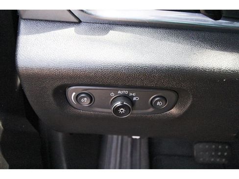 Used 2019 Chevrolet Traverse LT FWD image 19