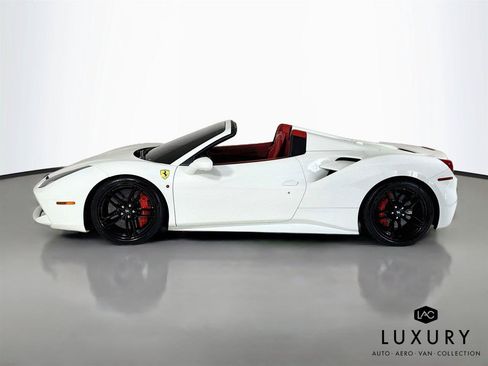 Used 2019 Ferrari 488 Spider RWD image 9