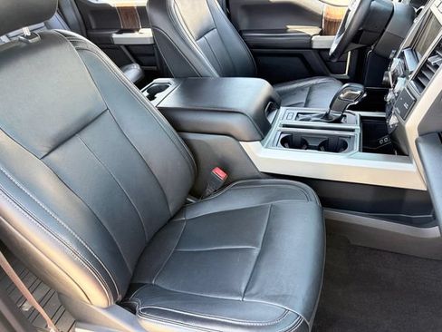 Used 2020 Ford F150 Lariat w/ Equipment Group 502A Luxury AWD/4WD image 25