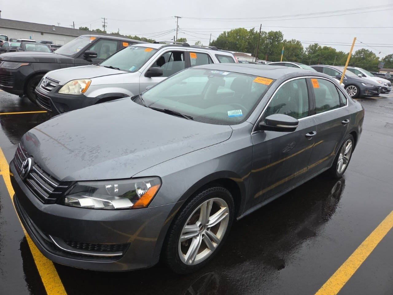 Used 2014 Volkswagen Passat TDI SE FWD image 1