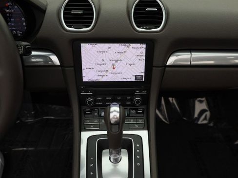 Used 2019 Porsche 718 Boxster image 31