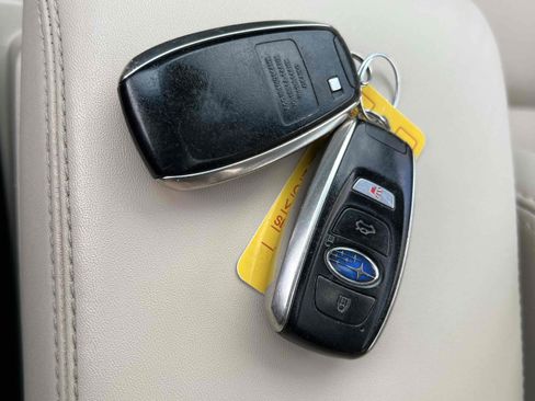 Used 2019 Subaru Outback 2.5i Limited w/ Popular Package #2 image 10