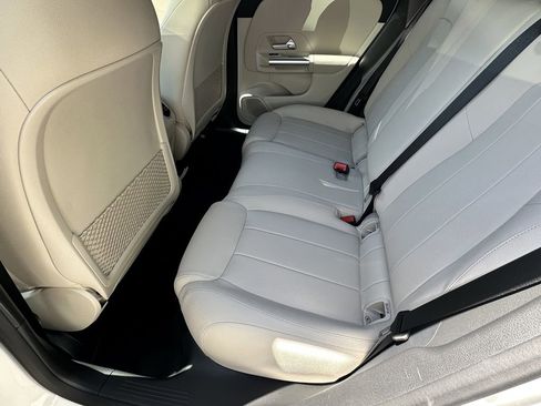 Certified 2025 Mercedes-Benz GLA 250 image 24