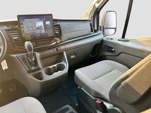 Used 2024 Ford Transit 350 XLT image 22