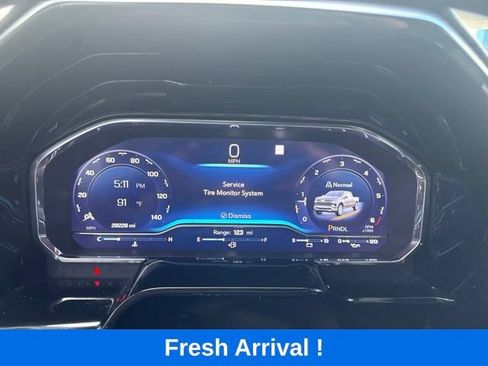 Used 2023 Chevrolet Silverado 1500 LT RWD image 4