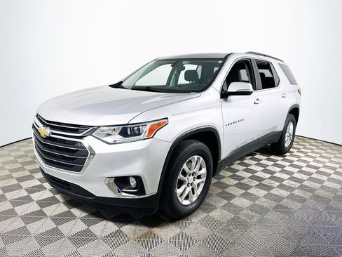 Used 2020 Chevrolet Traverse LT FWD image 7