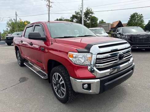 Used 2017 Toyota Tundra SR5 w/ SR5 Upgrade Package AWD/4WD image 7