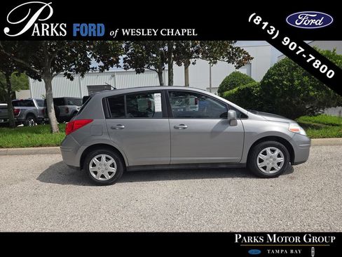 Used 2012 Nissan Versa 1.8 S FWD image 4