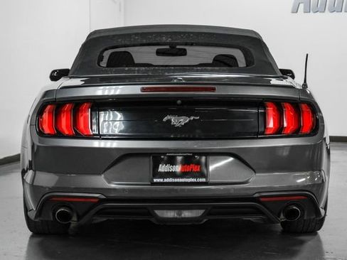 Used 2018 Ford Mustang Premium image 15