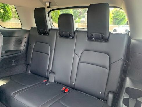 Used 2022 Nissan Pathfinder SL w/ SL Premium Package AWD/4WD image 18