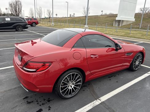 Used 2017 Mercedes-Benz SLC 300 image 9