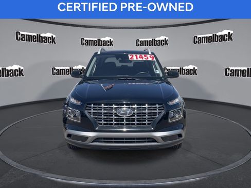 Certified 2022 Hyundai Venue SEL FWD image 2