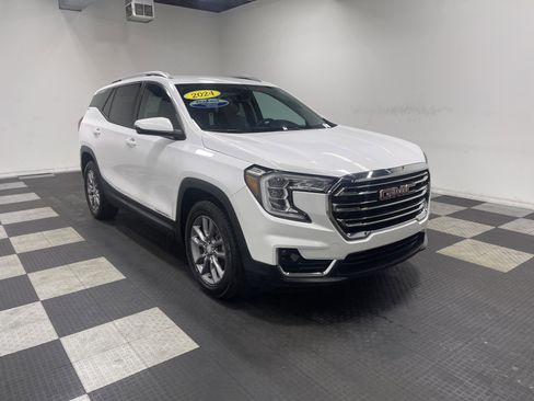 Used 2024 GMC Terrain SLT image 6