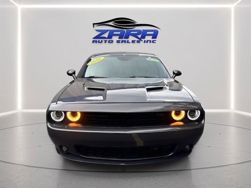 Used 2016 Dodge Challenger R/T Plus RWD image 9
