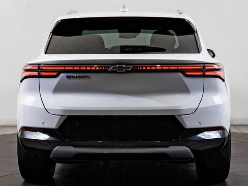 Used 2024 Chevrolet Equinox EV LT w/ LPO, Active Package image 7