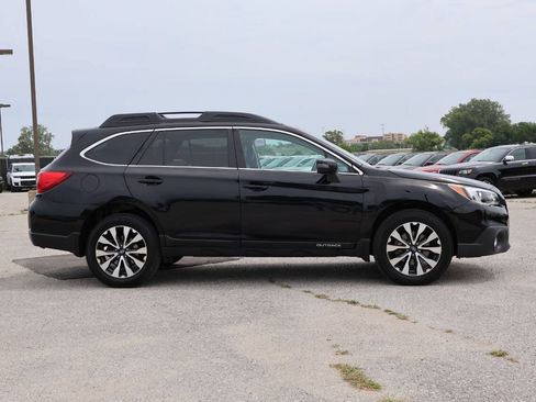 Used 2016 Subaru Outback 3.6R Limited AWD/4WD image 7