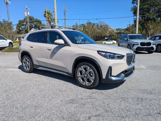 Used 2026 BMW X1 xDrive28i w/ Technology Package AWD/4WD image 3