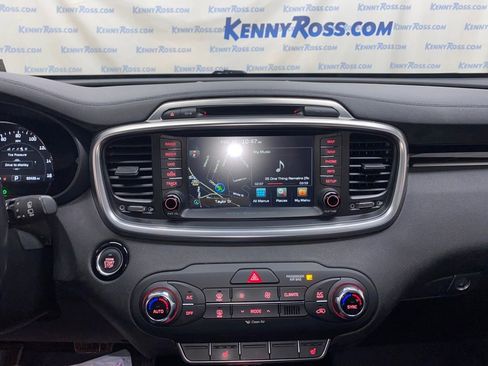 Used 2016 Kia Sorento SX image 29