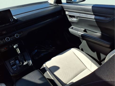 Certified 2024 Honda CR-V EX image 15