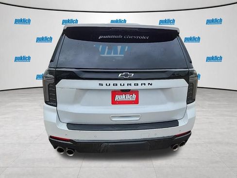 Certified 2025 Chevrolet Suburban Z71 w/ Z71 Off-Road Package AWD/4WD image 6