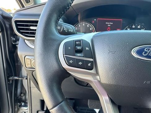 Used 2023 Ford Explorer XLT w/ Equipment Group 202A image 23