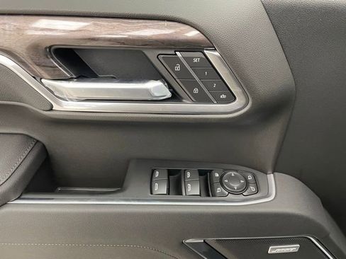 New 2026 Chevrolet Silverado 1500 LTZ w/ LTZ Premium Package AWD/4WD image 12