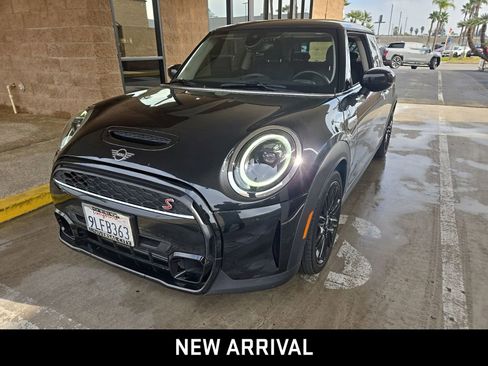 Used 2024 MINI Cooper S image 2