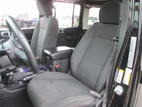 Used 2019 Jeep Wrangler Unlimited Sport S image 13