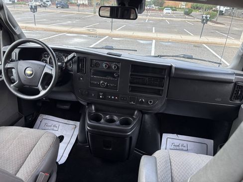Used 2019 Chevrolet Express 3500 LT w/ LT Preferred Equipment Group RWD image 19