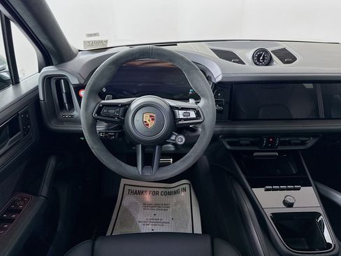 Certified 2026 Porsche Cayenne GTS AWD/4WD image 17