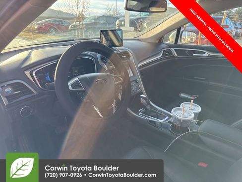 Used 2016 Ford Fusion SE w/ Equipment Group 202A image 11