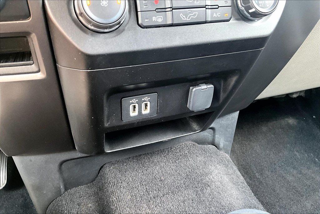 Used 2019 Ford F150 XLT w/ Equipment Group 302A Luxury AWD/4WD image 30