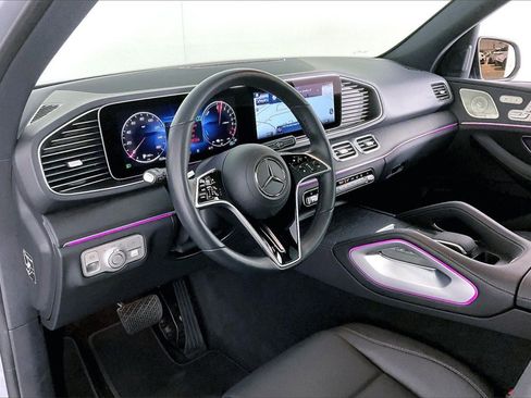 Certified 2025 Mercedes-Benz GLE 450e 4MATIC image 11