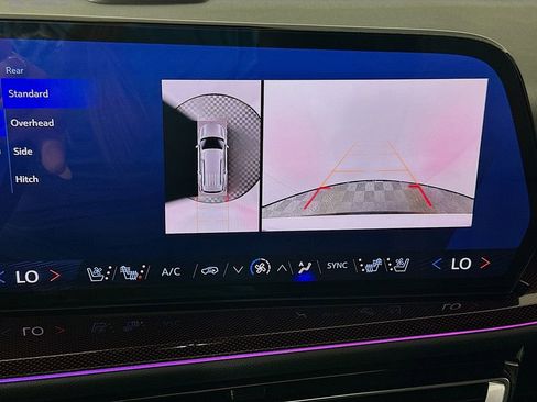 Used 2024 Chevrolet Traverse RS image 14