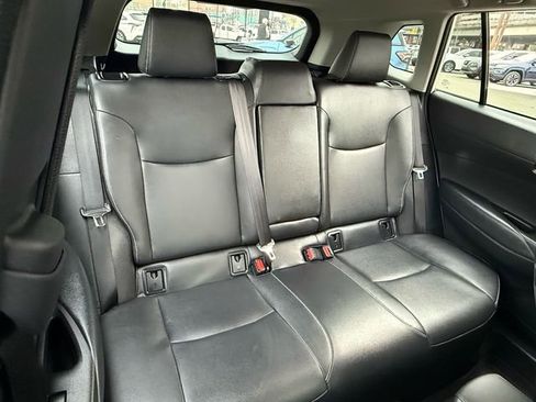 Certified 2025 Toyota Corolla Cross XLE image 29